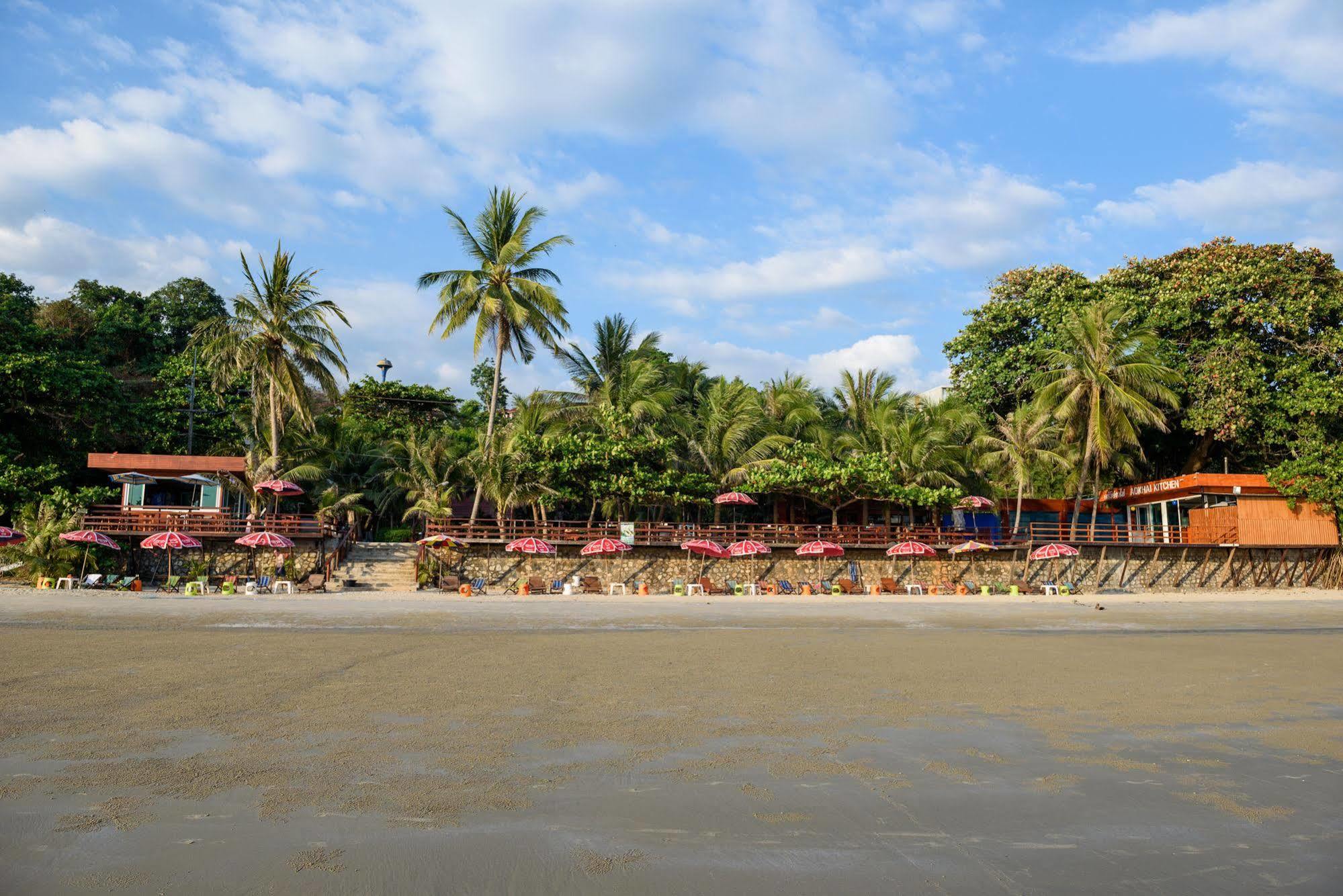 Baansuan Aokhai Beach Resort 매핌 외부 사진